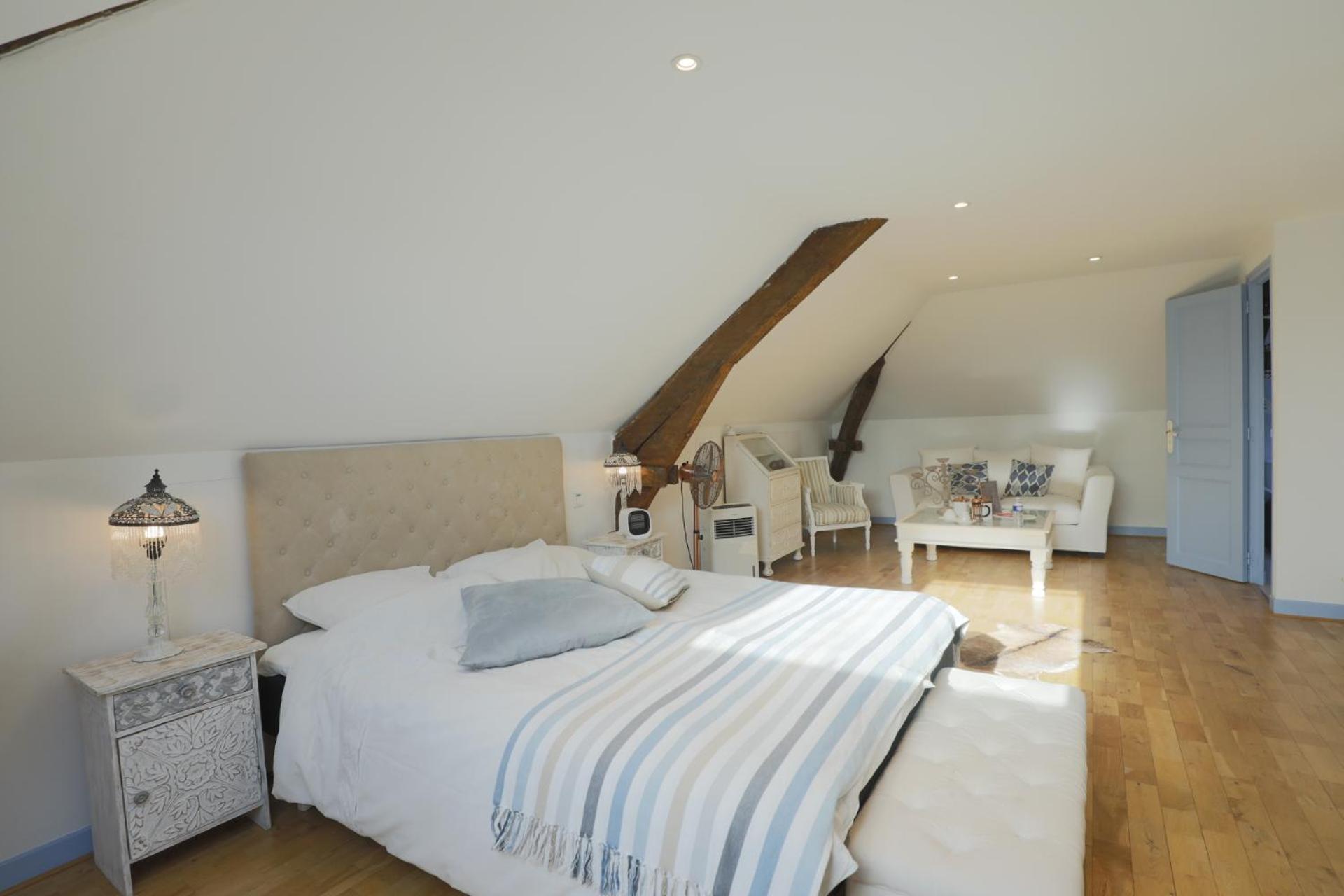 French Correze Moulin Bleu Hotel Saint-Pantaléon-de-Larche Екстериор снимка
