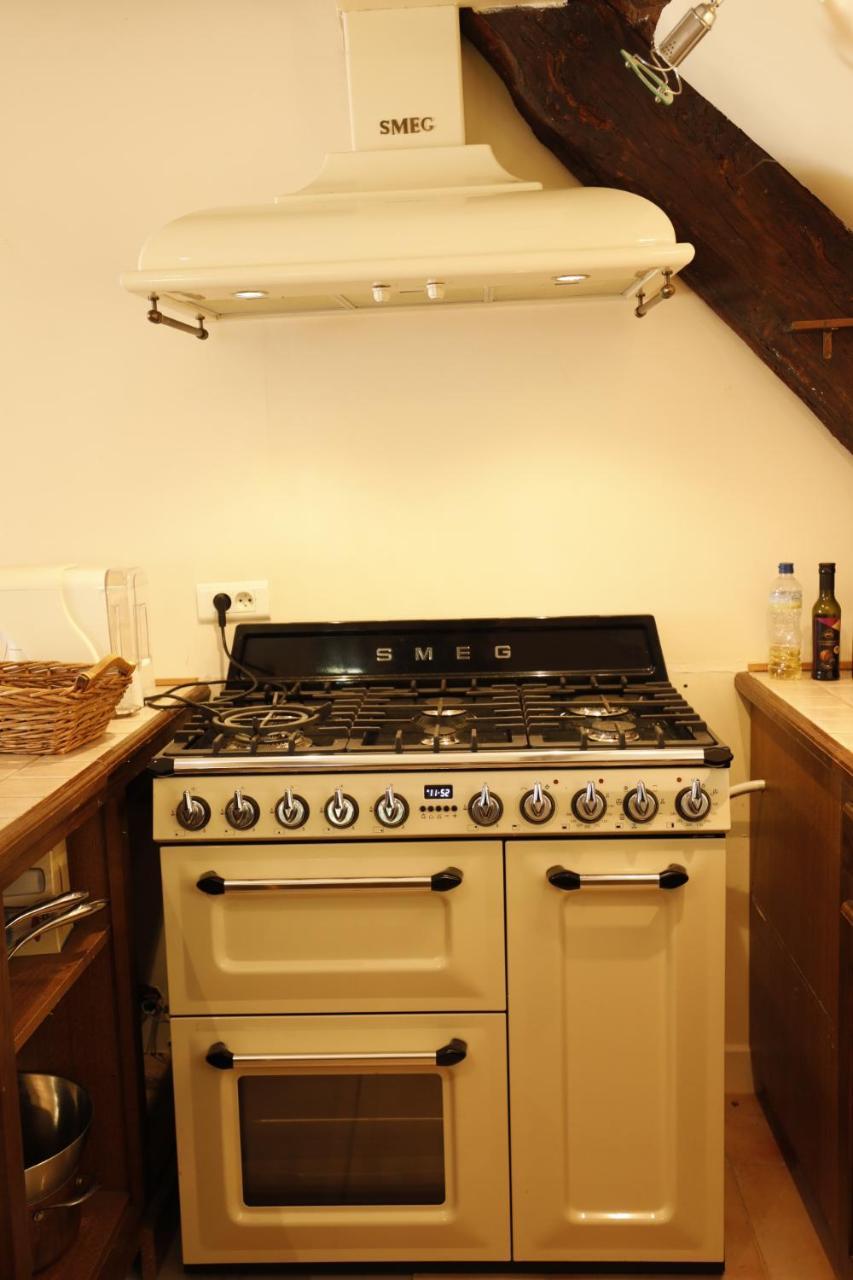 French Correze Moulin Bleu Hotel Saint-Pantaléon-de-Larche Екстериор снимка